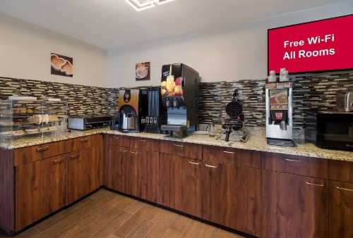 Red Roof Inn & Suites Jackson image 16